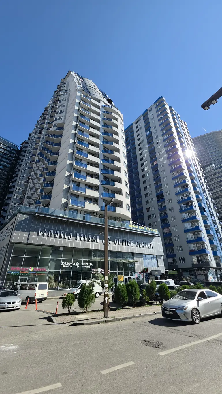Appartamento 3 locali in vendita a Batumi